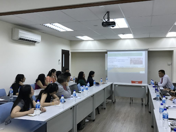 新加坡春天国际学院的学校特色